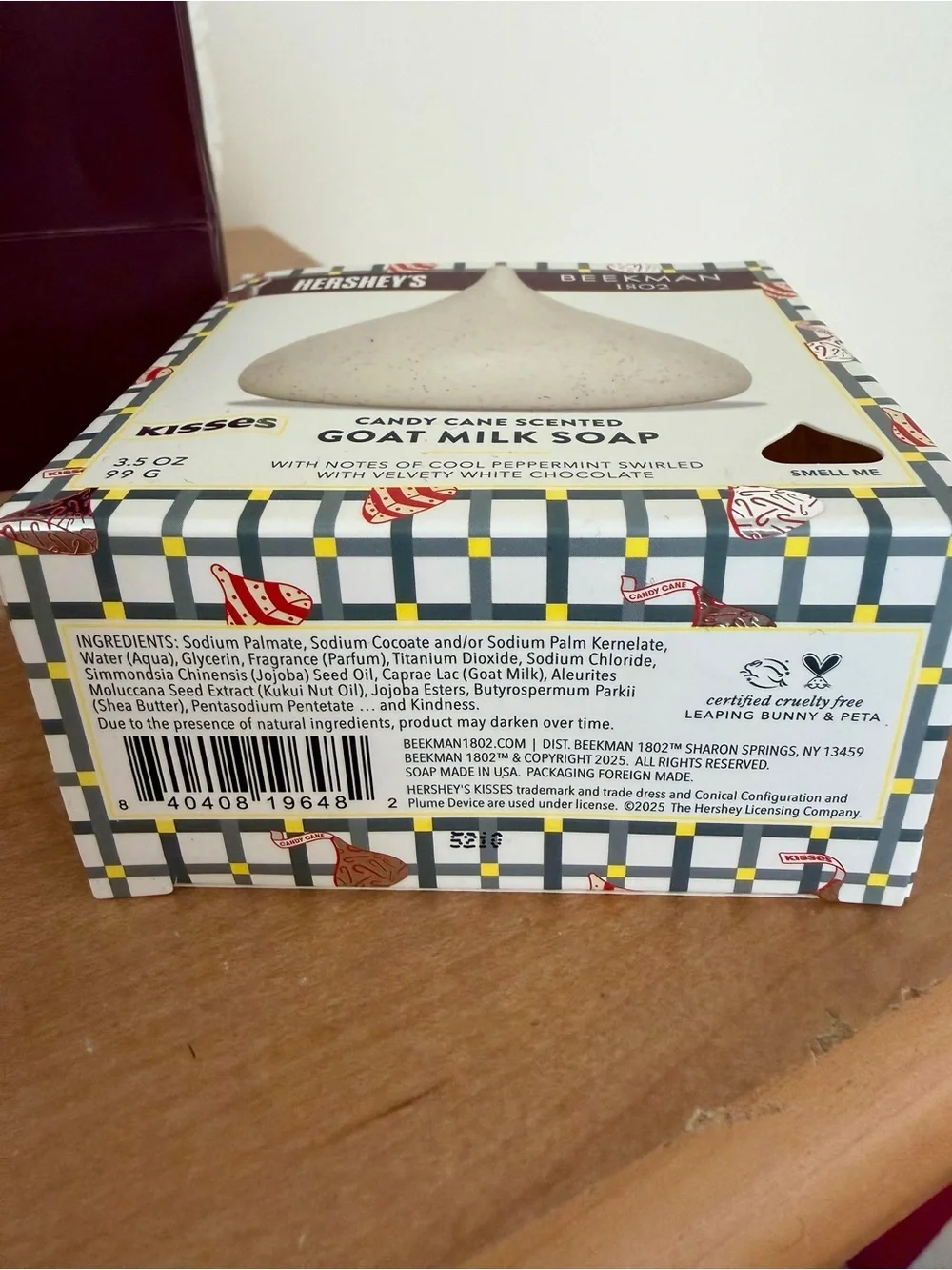 New Beekman 1802 x Hershey’s Candy Cane Goat Milk Gift Set w/gift bag